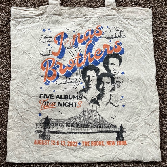 Jonas Brothers Yankee Stadium Tote - Picture 3 of 5